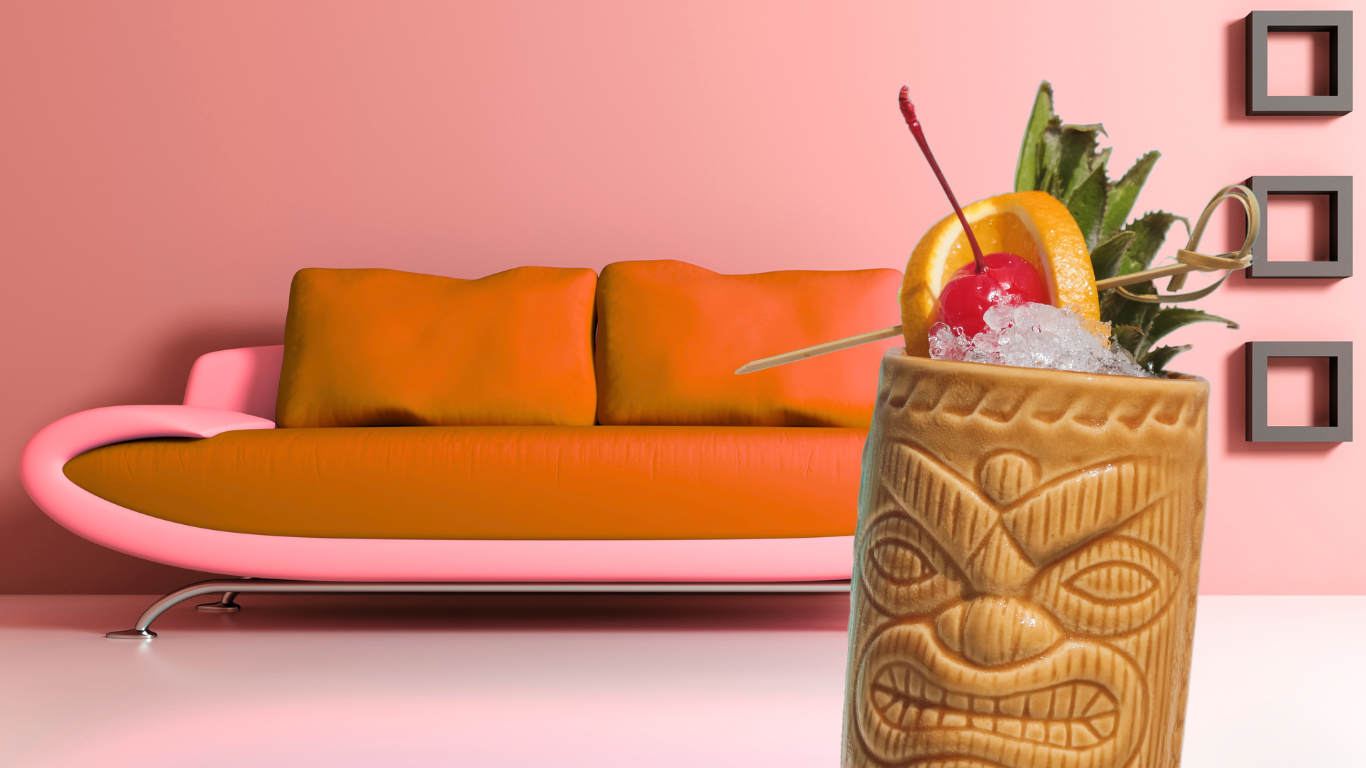 Lounge tiki - Sala de estar com sofá retrô e um copo de drink com fruta num copo tiki
